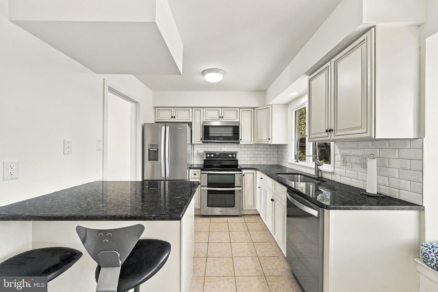 105 Ashton Way Property Photo 13