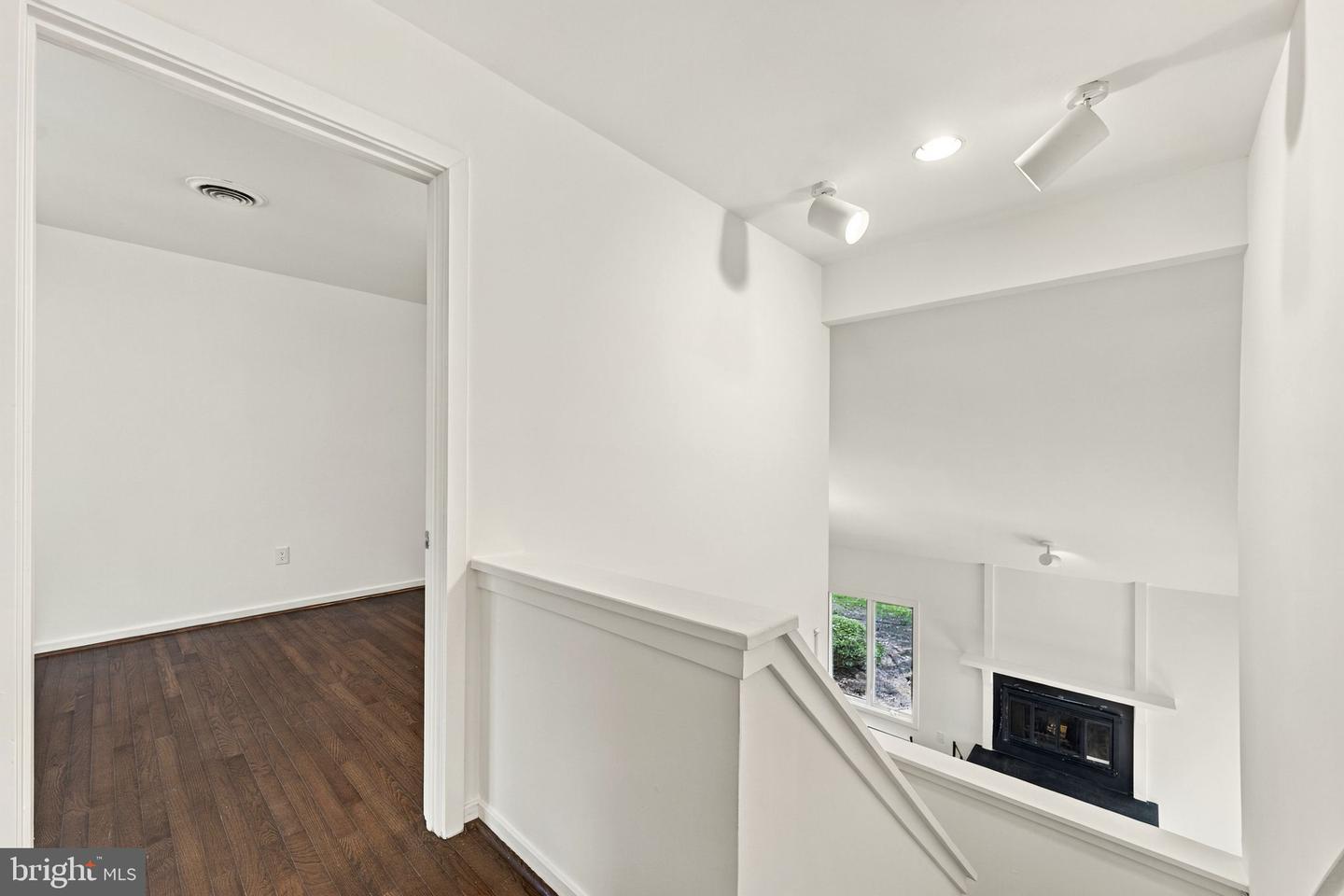 105 Ashton Way Property Photo 18