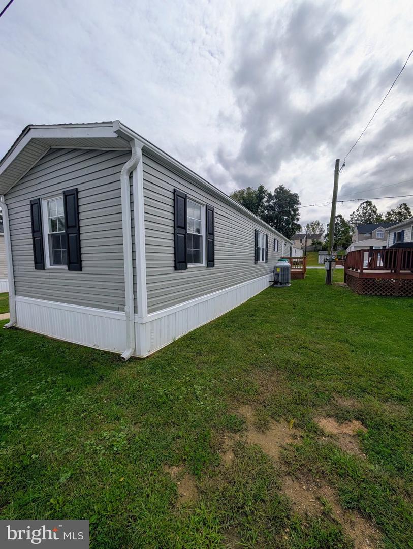 9 Fleming Dr Property Photo 2