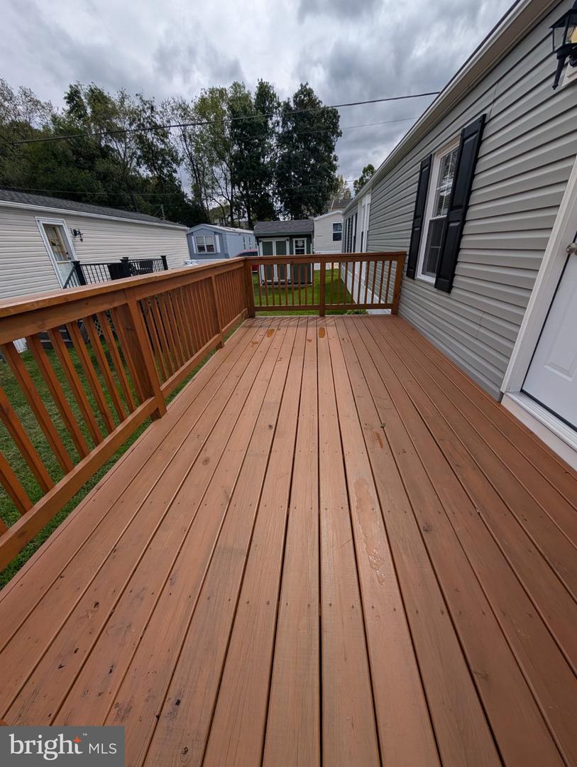 9 Fleming Dr Property Photo 3