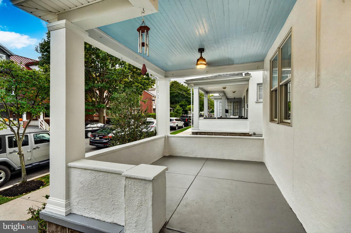 125 Linden St Property Photo 3