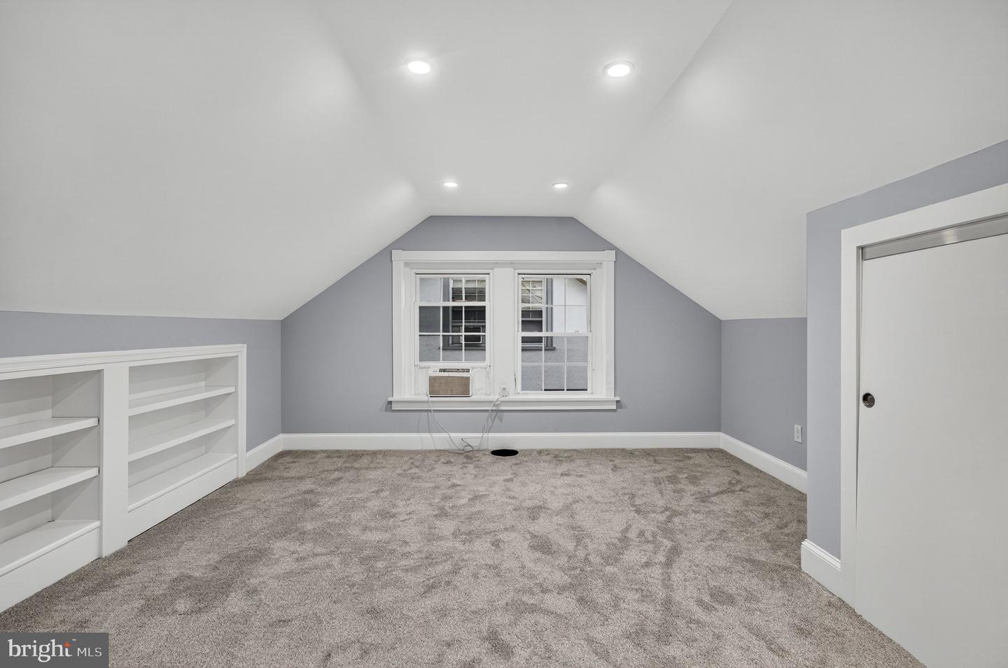 125 Linden St Property Photo 33