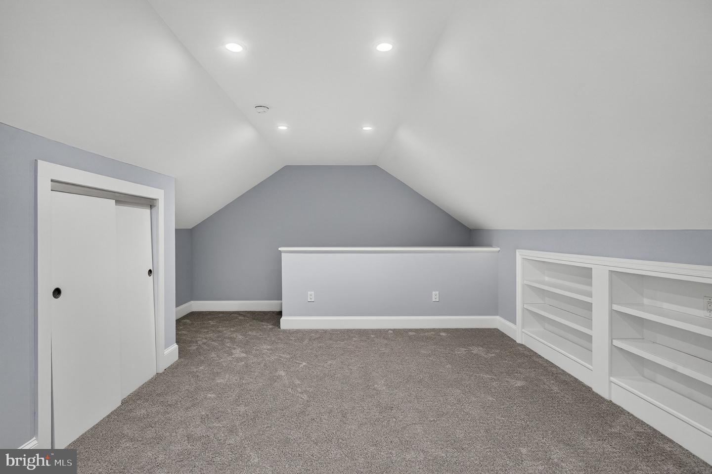 125 Linden St Property Photo 34