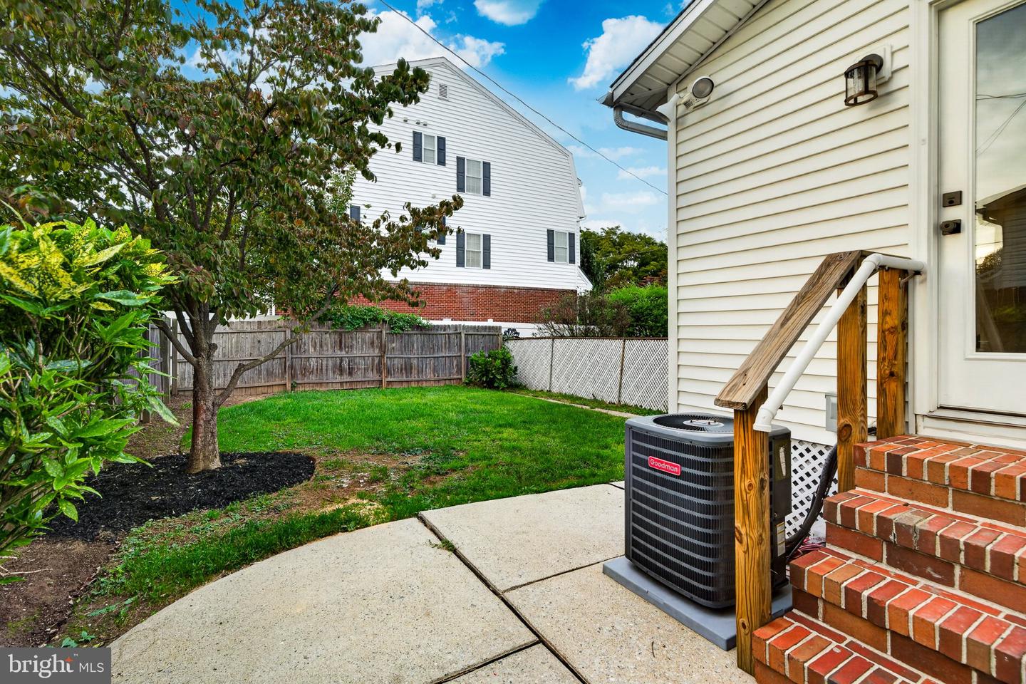 125 Linden St Property Photo 39