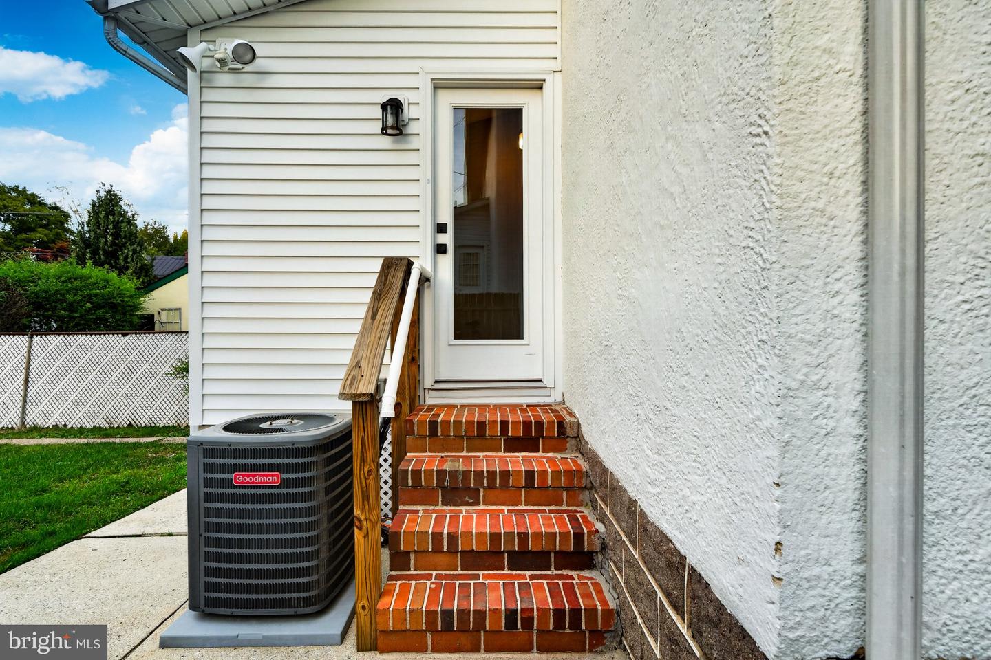 125 Linden St Property Photo 40
