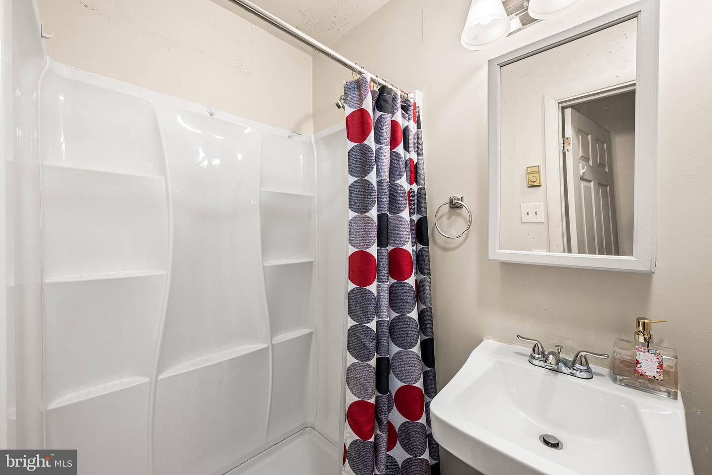 25 New St Property Photo 18