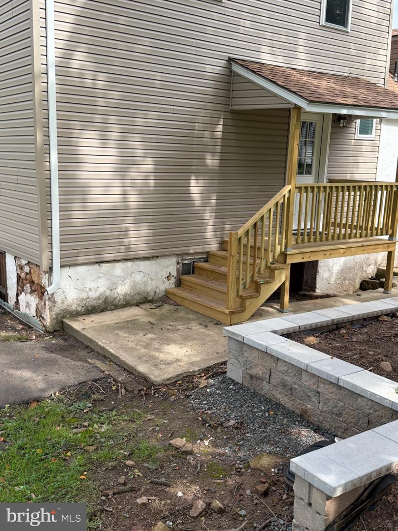 202 Stony Run Rd Property Photo 3