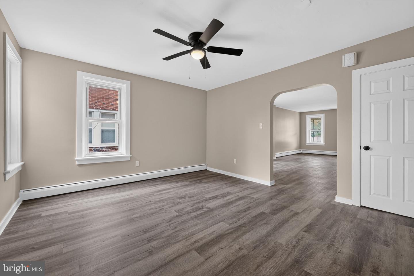206 Charles St Property Photo 8