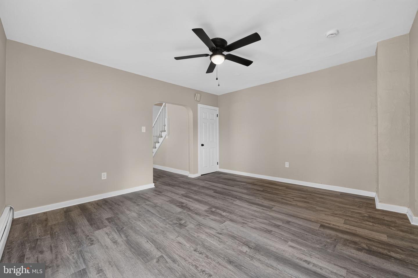 206 Charles St Property Photo 9