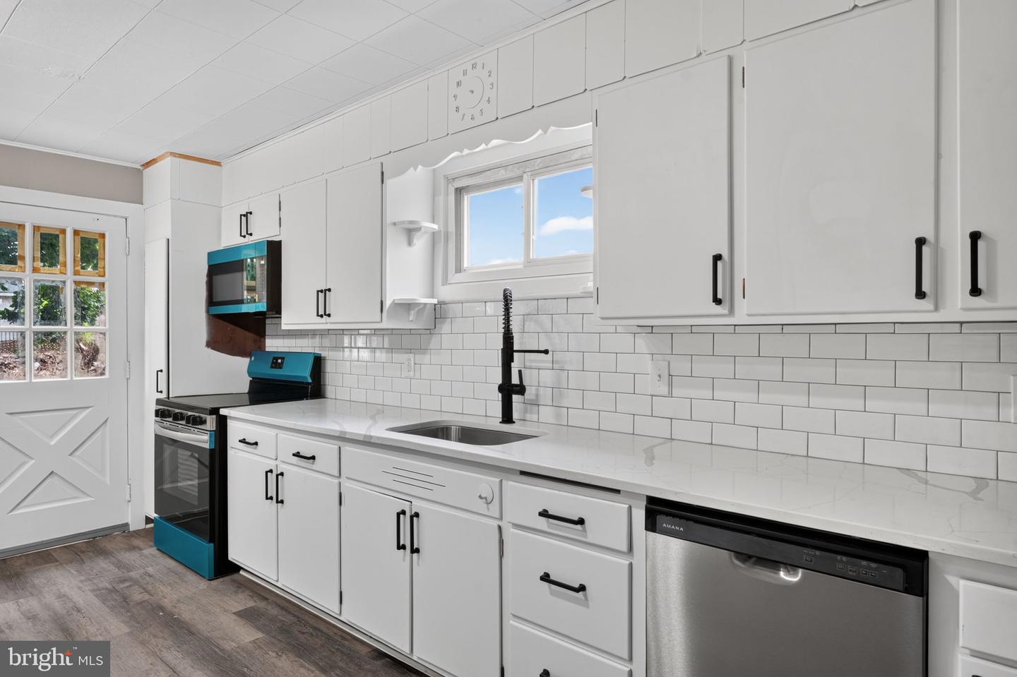 206 Charles St Property Photo 13