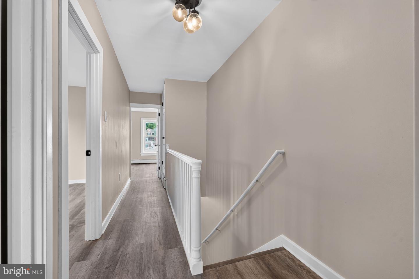 206 Charles St Property Photo 21