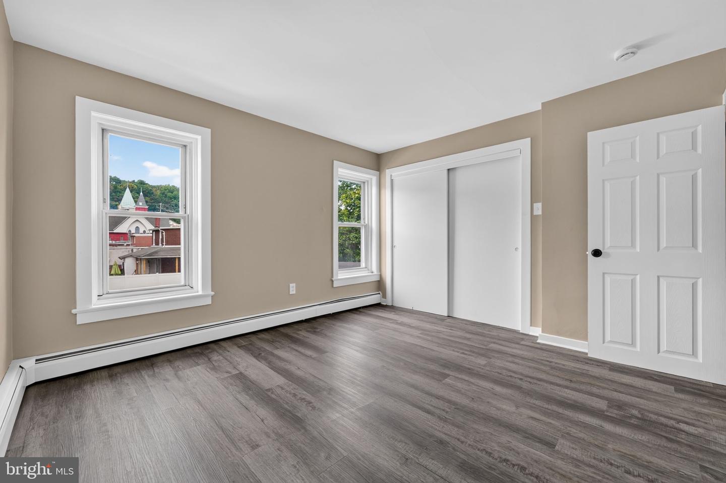 206 Charles St Property Photo 23