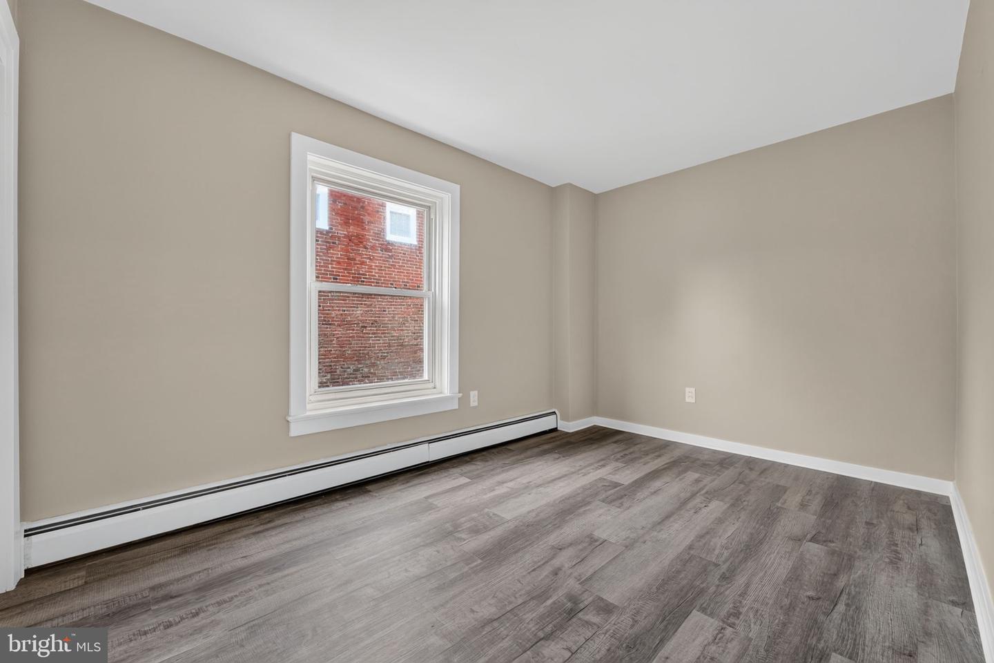 206 Charles St Property Photo 25