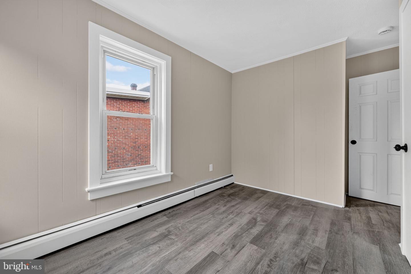 206 Charles St Property Photo 29