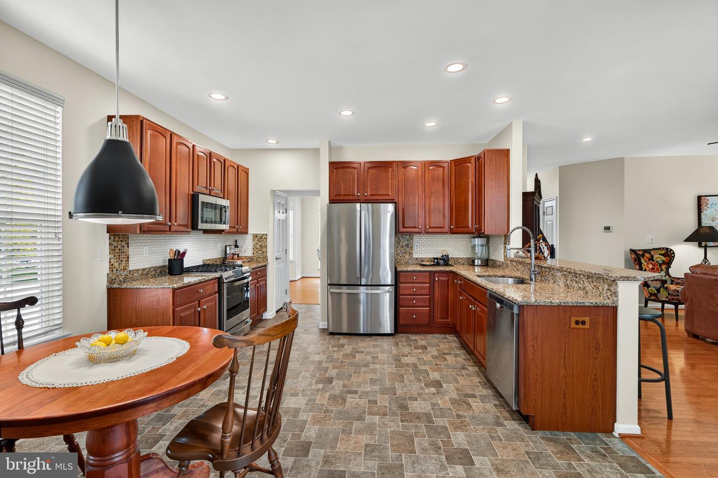 408 Wrigley Blvd Property Photo 11