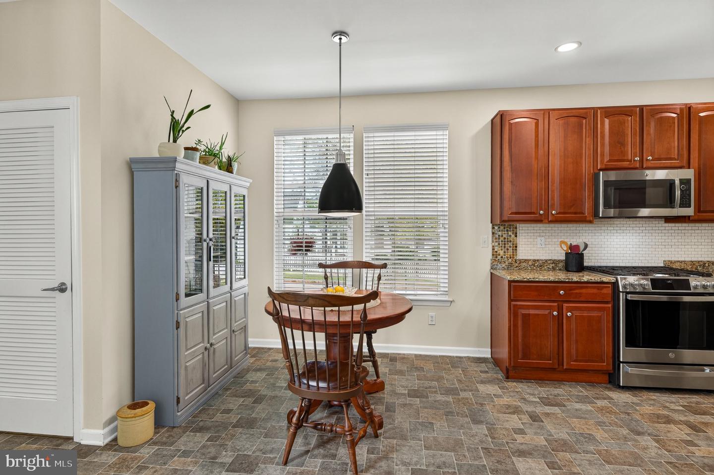 408 Wrigley Blvd Property Photo 12
