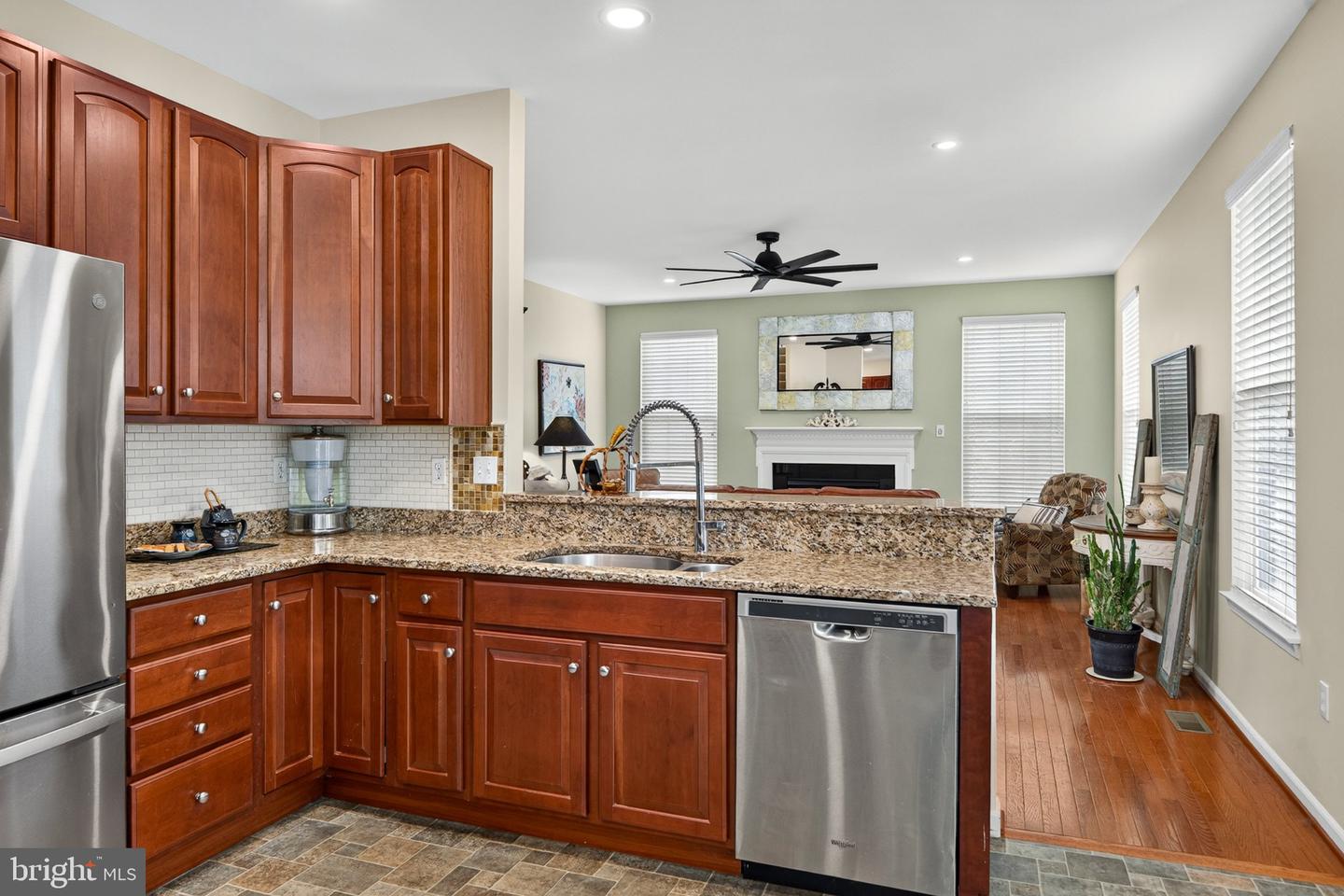 408 Wrigley Blvd Property Photo 14
