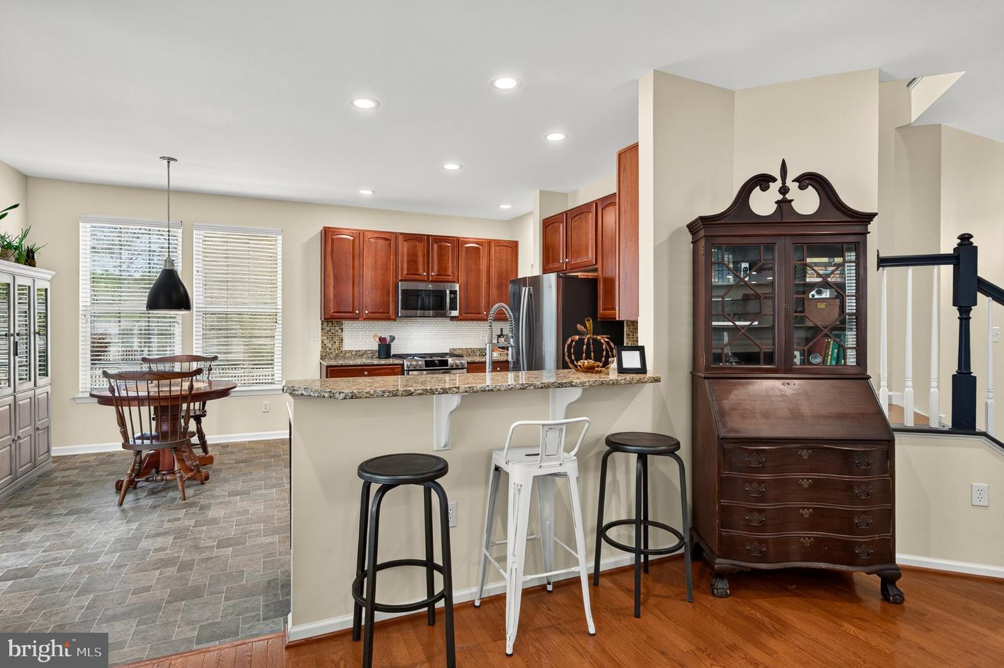 408 Wrigley Blvd Property Photo 18