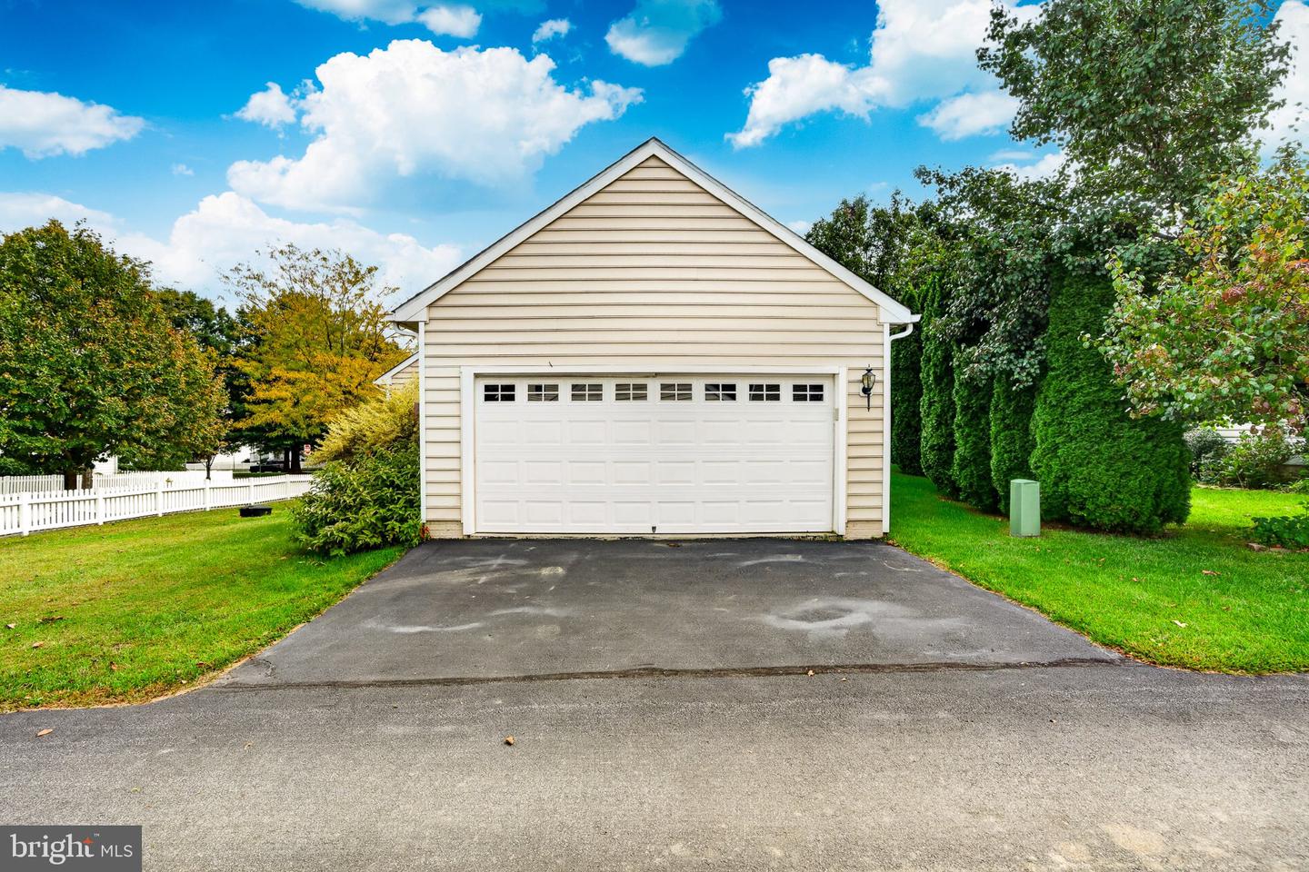 408 Wrigley Blvd Property Photo 45