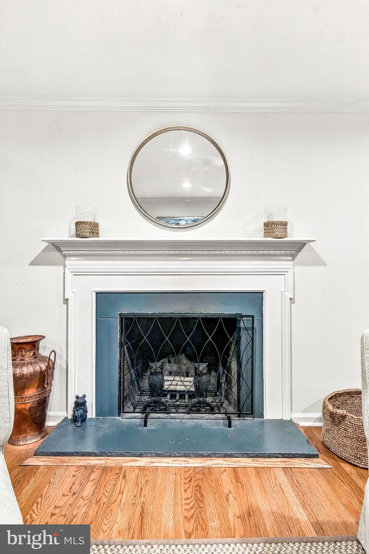 408 Lantern Ln Property Photo 16