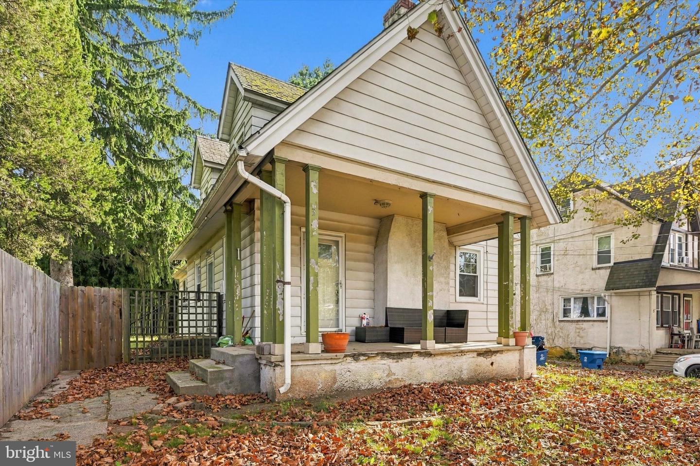3 Circle Ave Property Photo 1