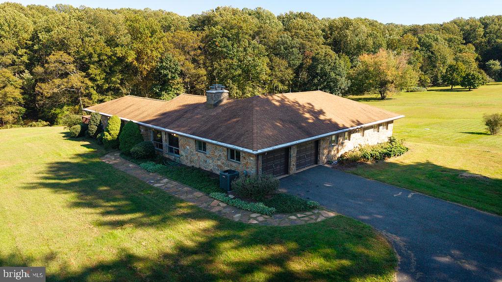 1732 Flint Hill Rd Property Photo 2