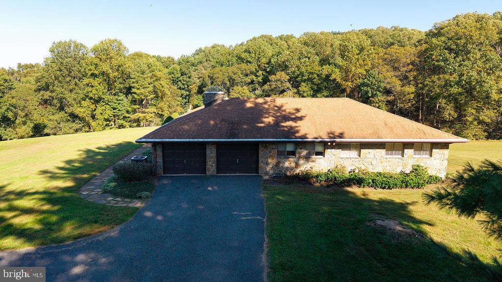 1732 Flint Hill Rd Property Photo 3