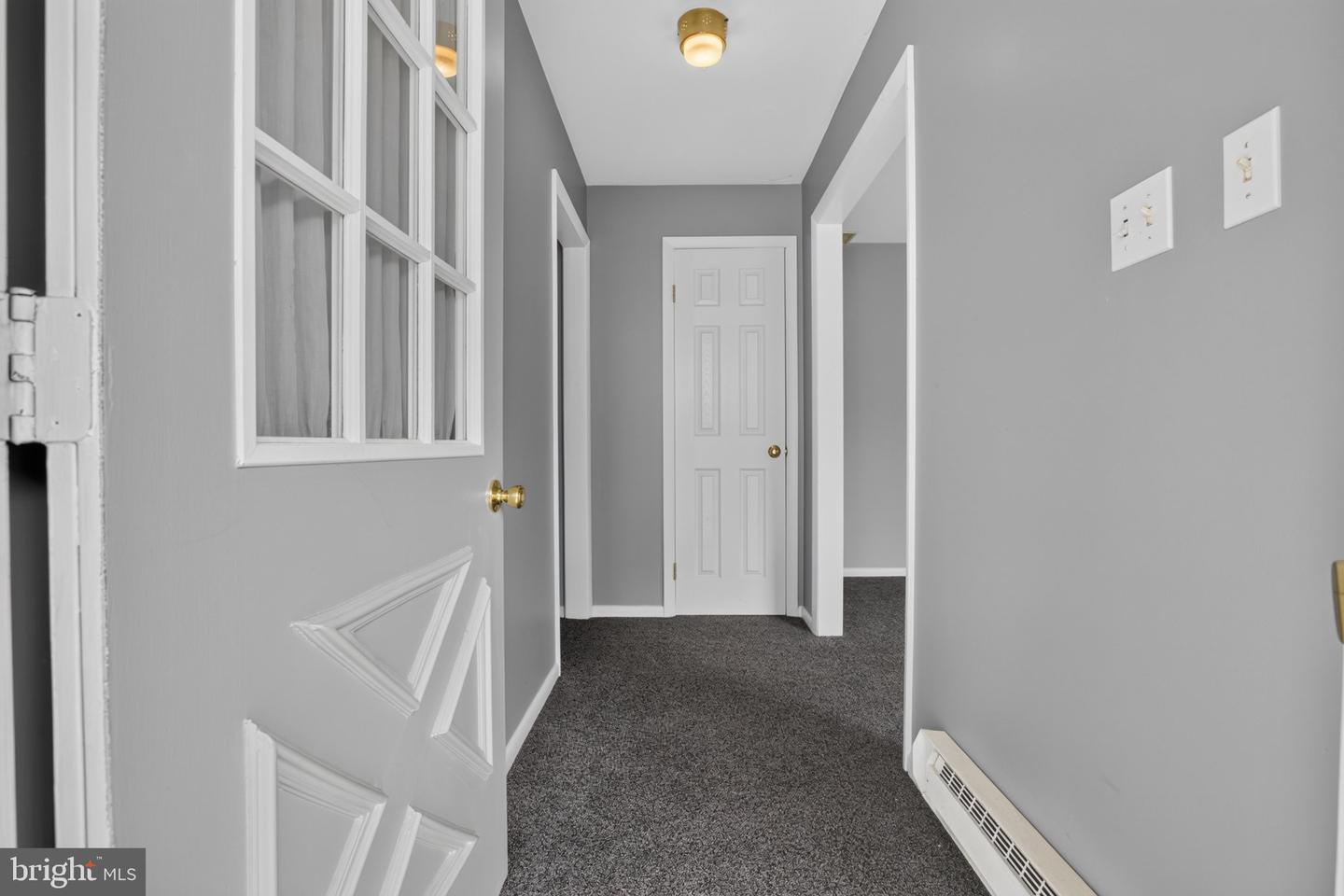 720 S Washington St Property Photo 5