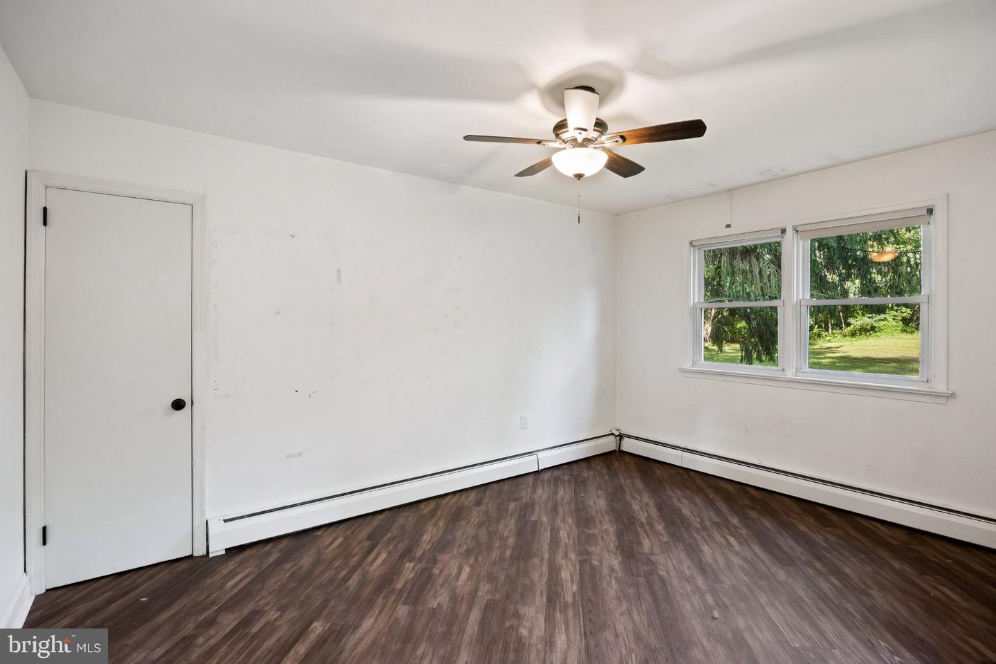 804 Forest Ln Property Photo 22