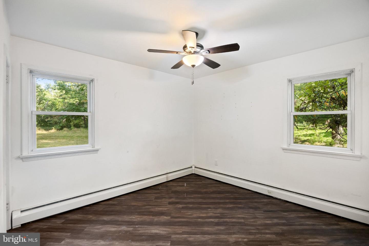 804 Forest Ln Property Photo 23