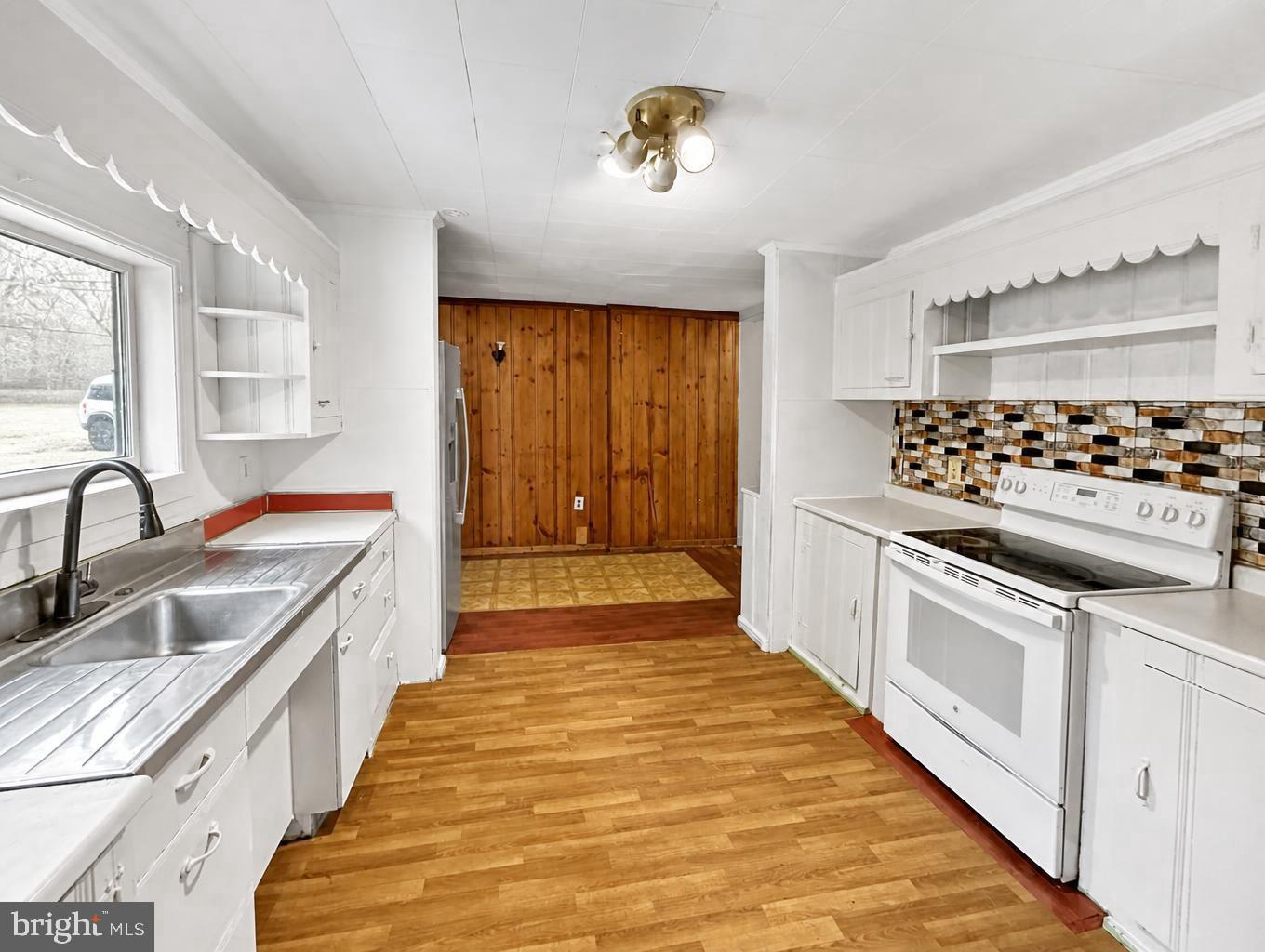 497 Lancaster Ave Property Photo 12