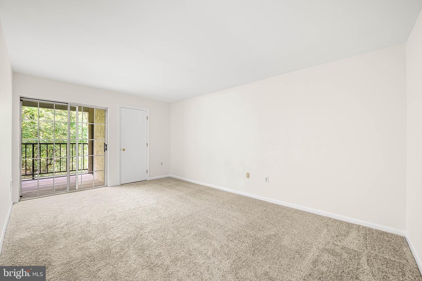 306 Valley Stream Ln #306 Property Photo 15