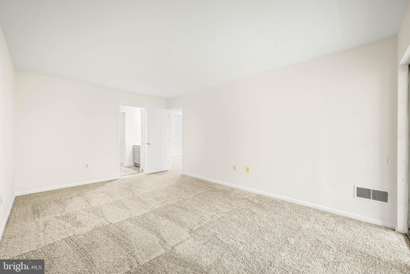 306 Valley Stream Ln #306 Property Photo 17