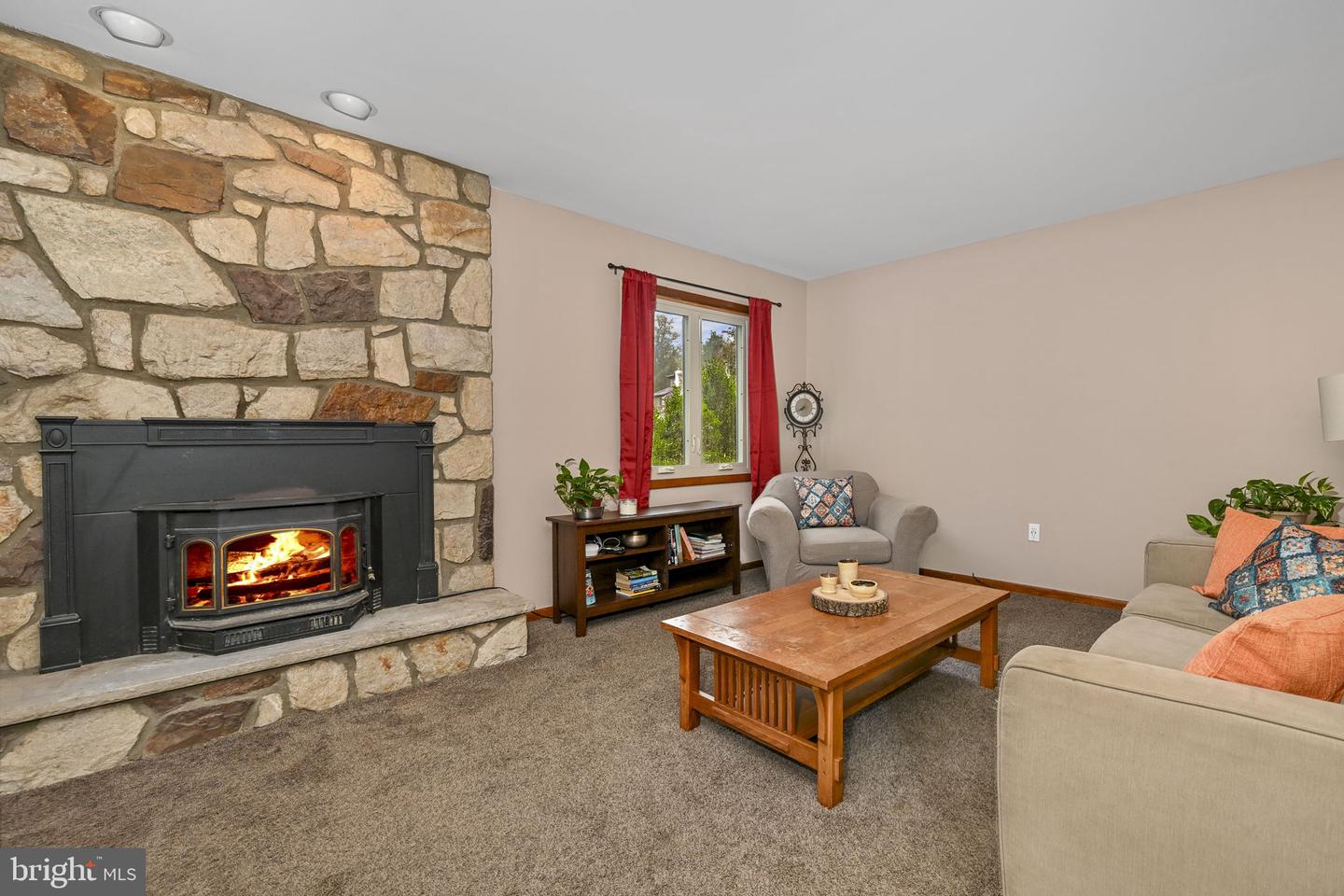 9 Fox Ridge Rd Property Photo 15