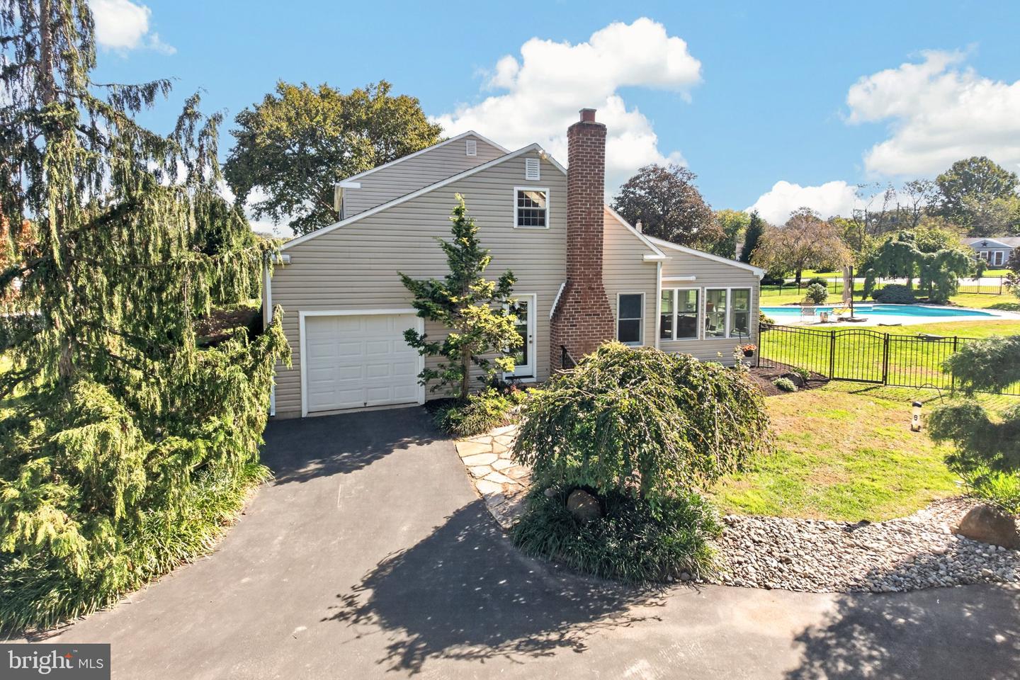 494 Rolling Dr Property Photo 16