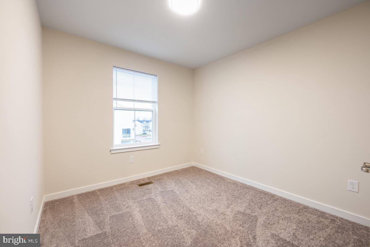 923 Magnolia Ln Property Photo 14