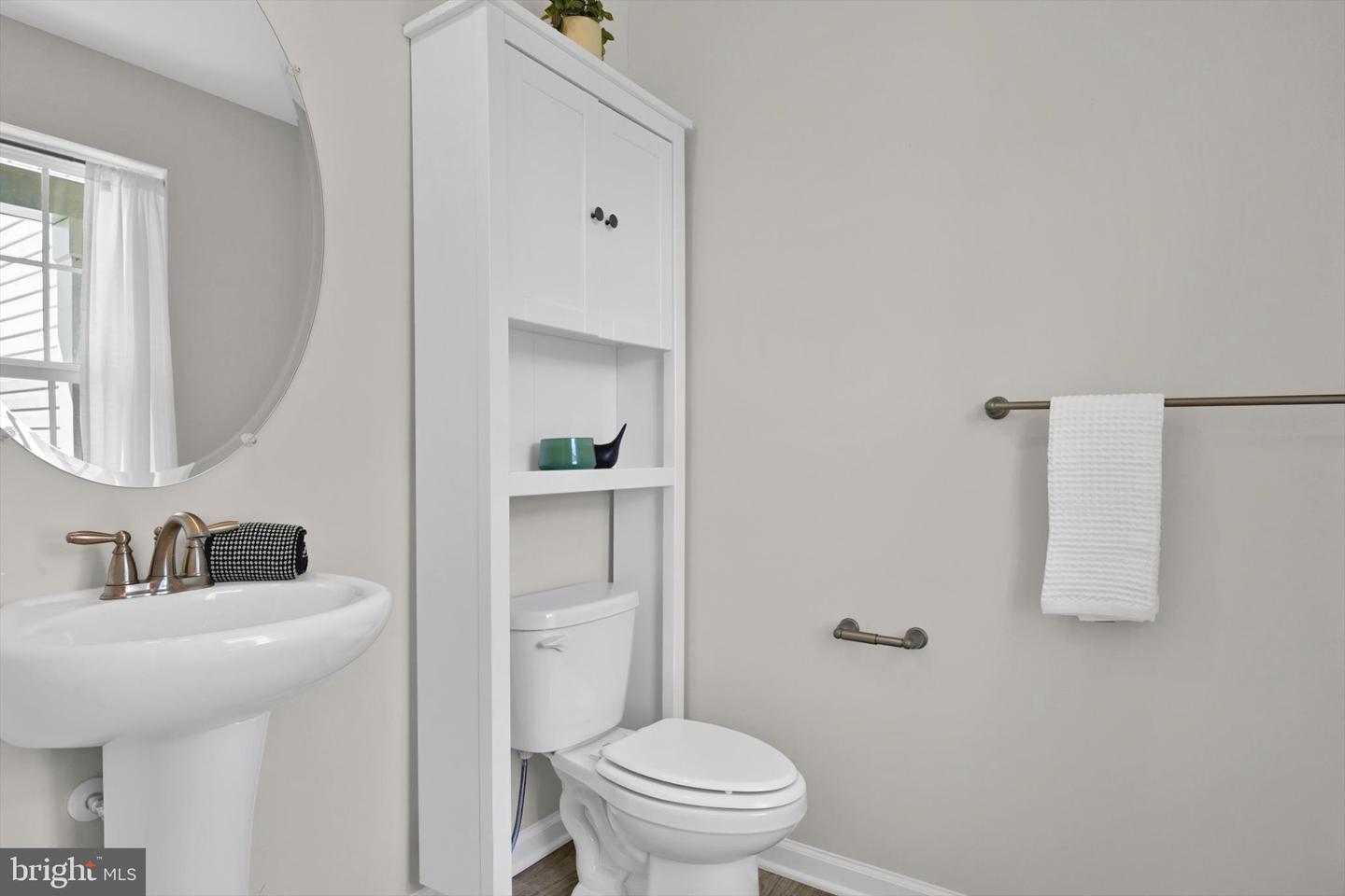 103 Cornwall Pl Property Photo 9