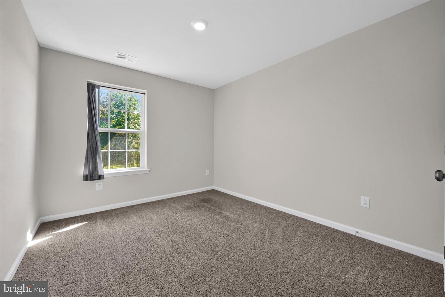 103 Cornwall Pl Property Photo 26