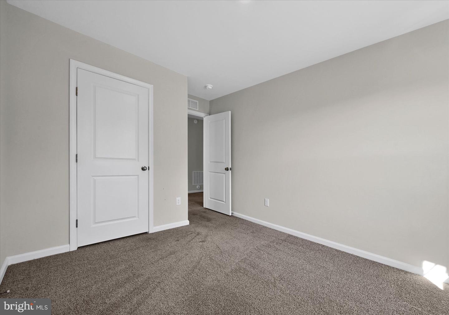 103 Cornwall Pl Property Photo 27