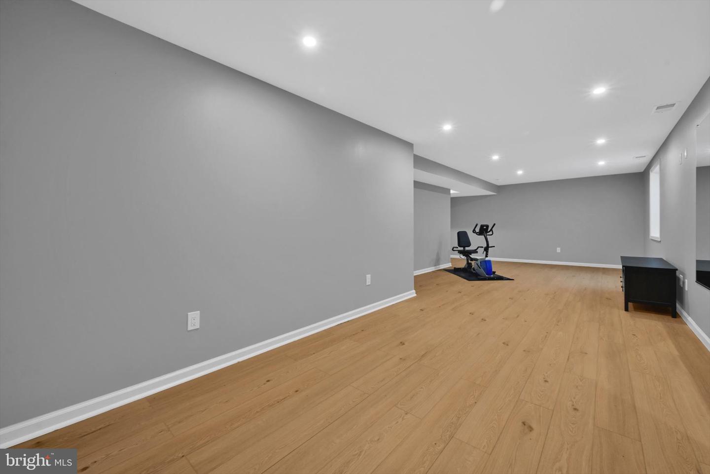 103 Cornwall Pl Property Photo 32