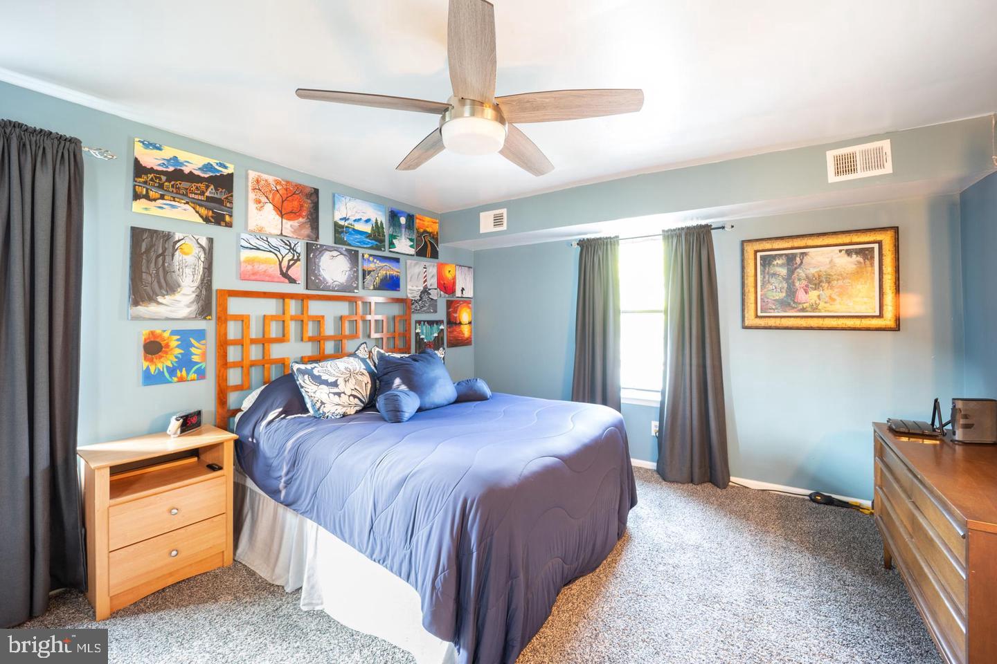 1133 Washington Pl #33 Property Photo 6