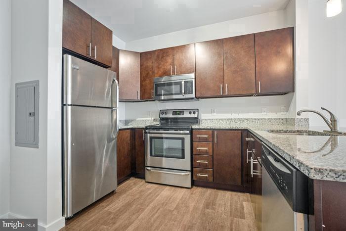 131 Bridge St #1414 Property Photo 102