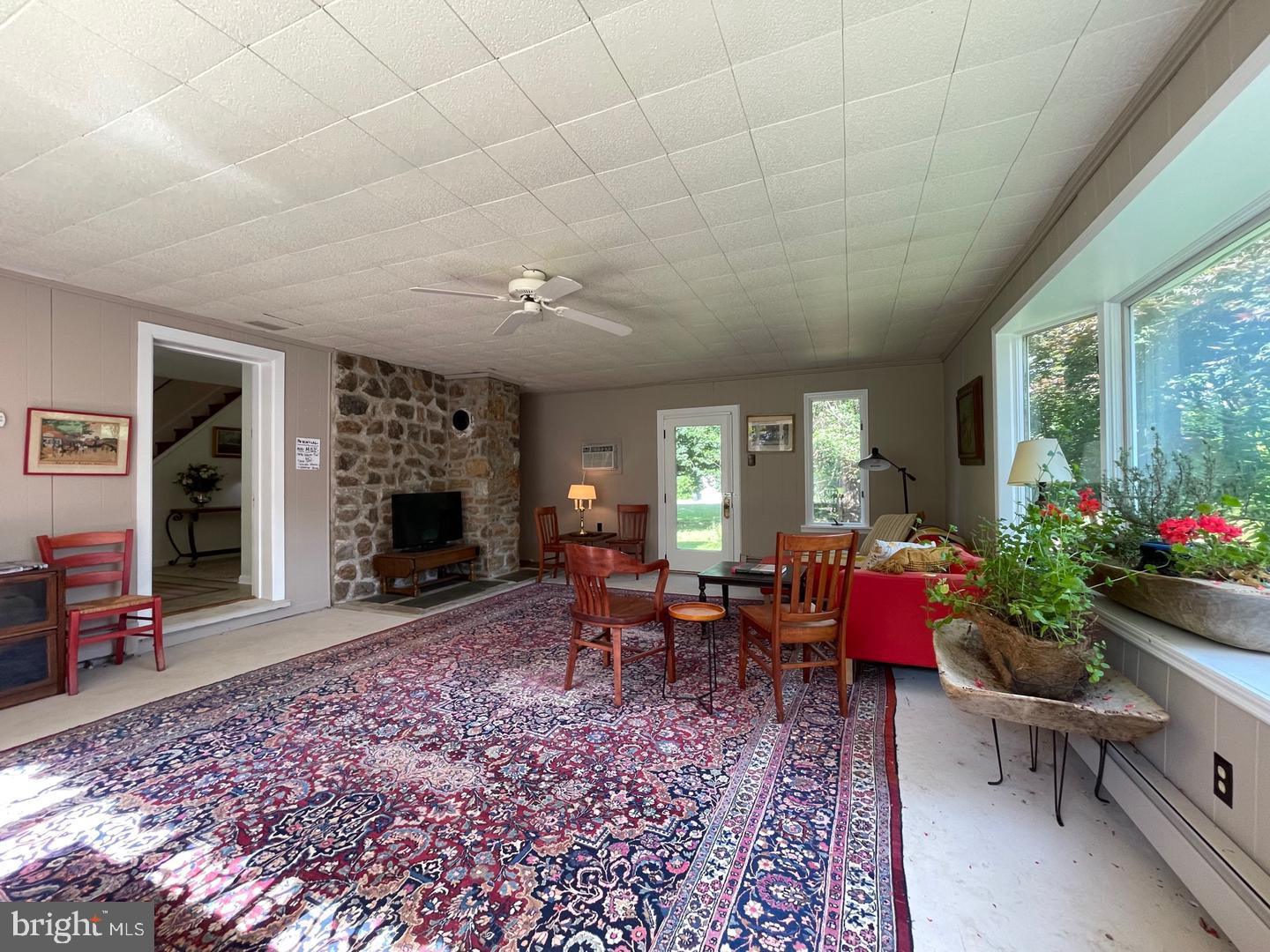 120 Diamond Rock Rd Property Photo 14