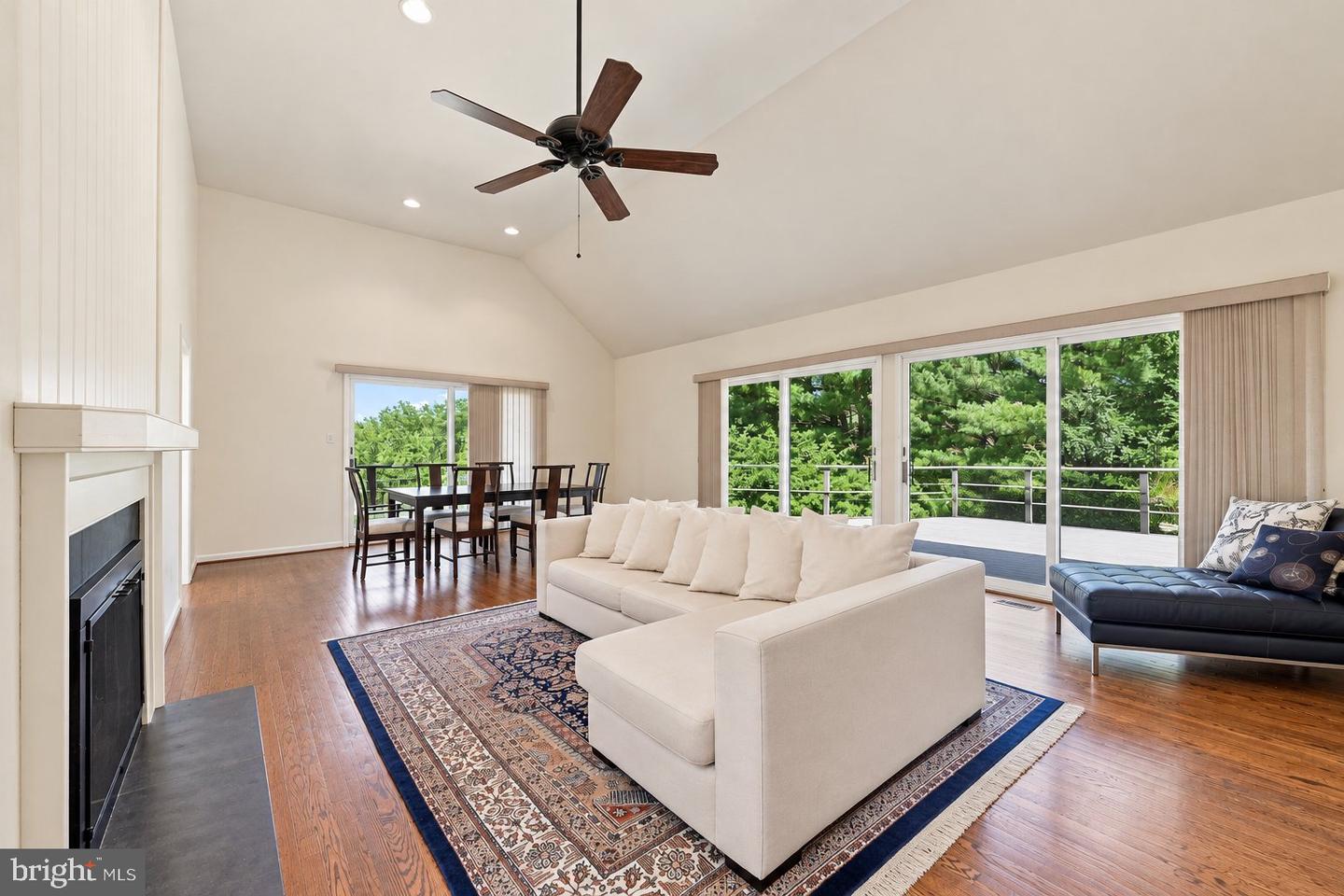 34 Southridge Dr Property Photo 6