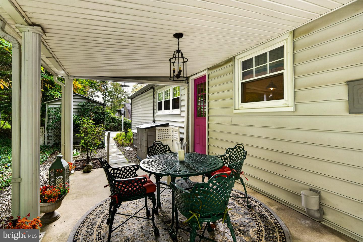 59 Lakeside Ave Property Photo 38