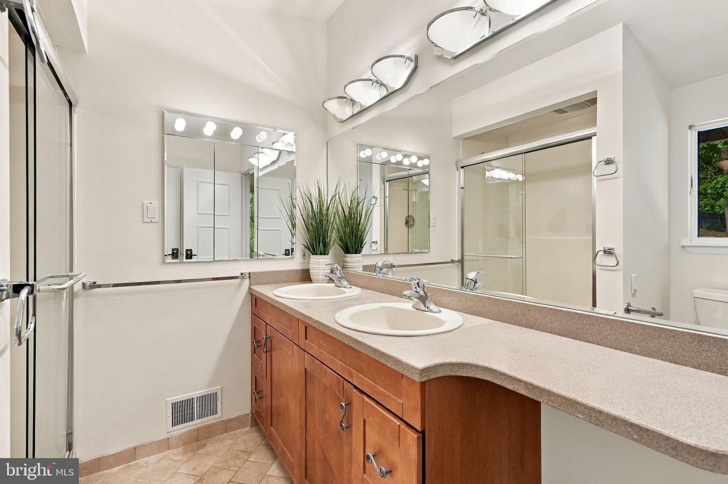 2367 Pheasant Hill Ln Property Photo 33
