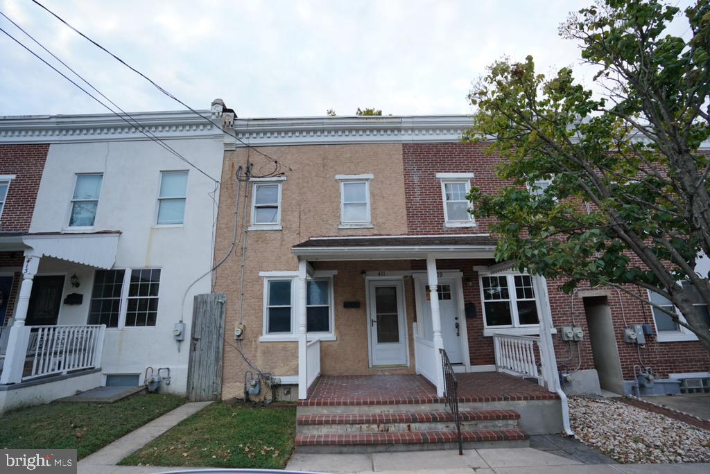 411 W GAY ST Property Photo 1