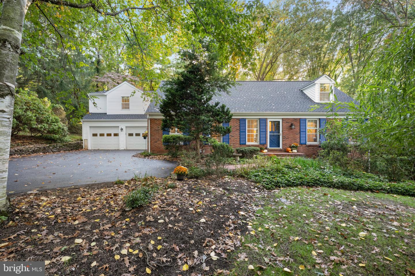 770 Hedges Ln Property Photo 1