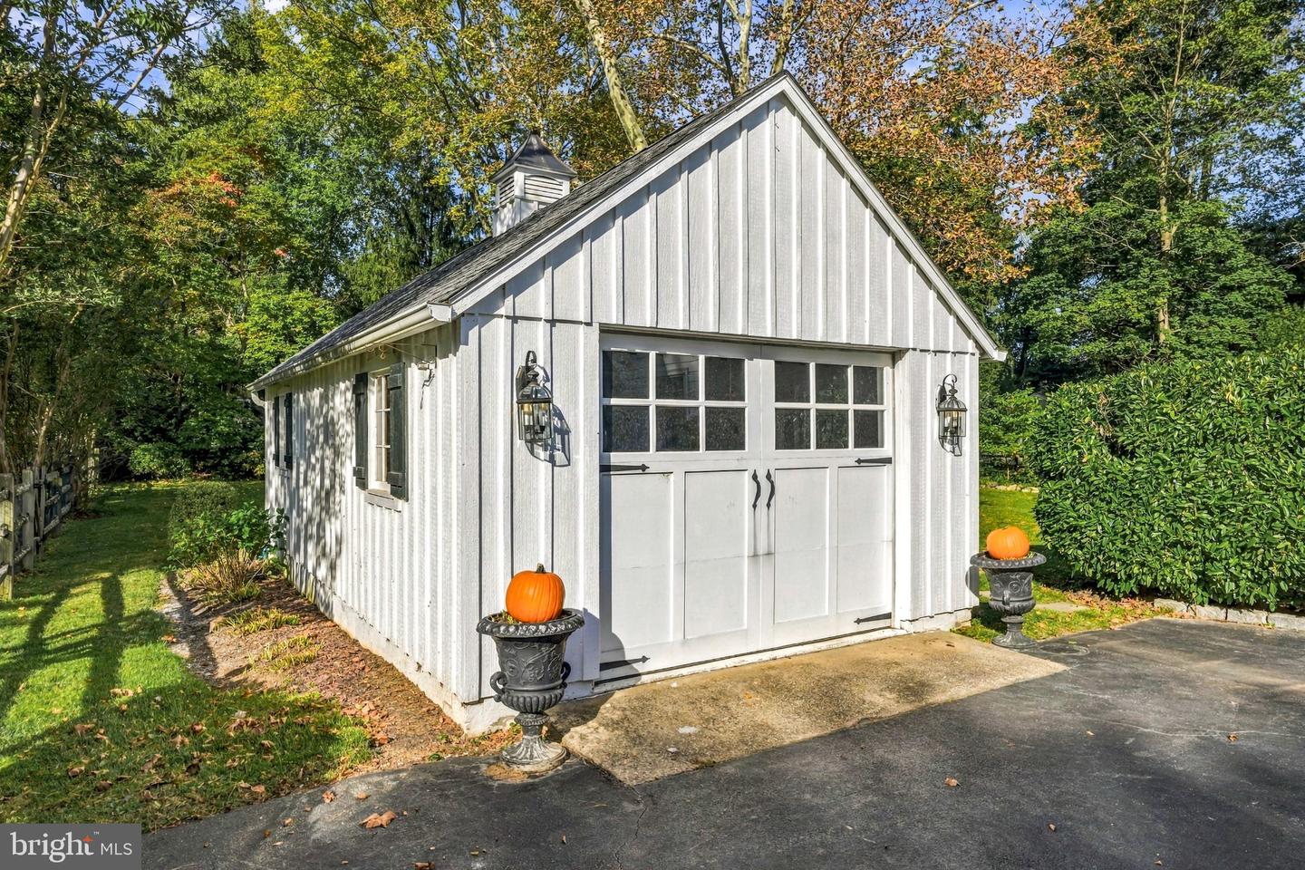 237 Highland Ave Property Photo 43