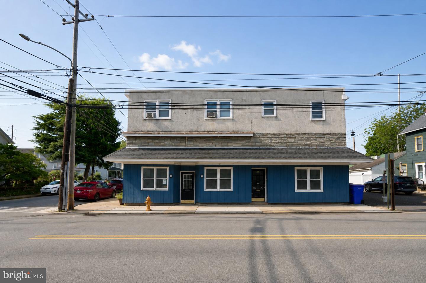 351 W 1ST AVE